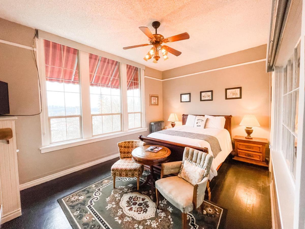 Northside School Bed & Breakfast ボナーズ・フェリー エクステリア 写真