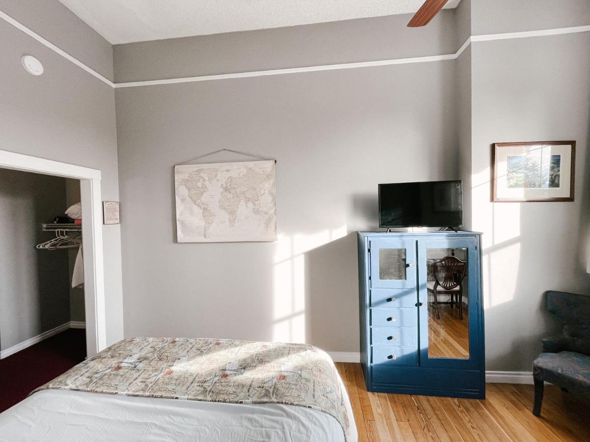 Northside School Bed & Breakfast ボナーズ・フェリー エクステリア 写真